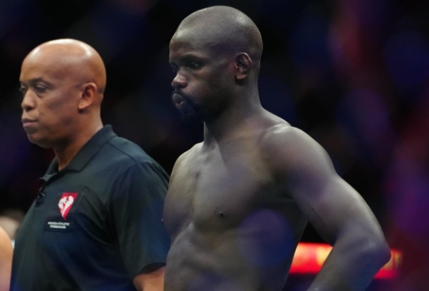 L'incroyable destin de Themba Gorimbo, étoile montante du MMA 