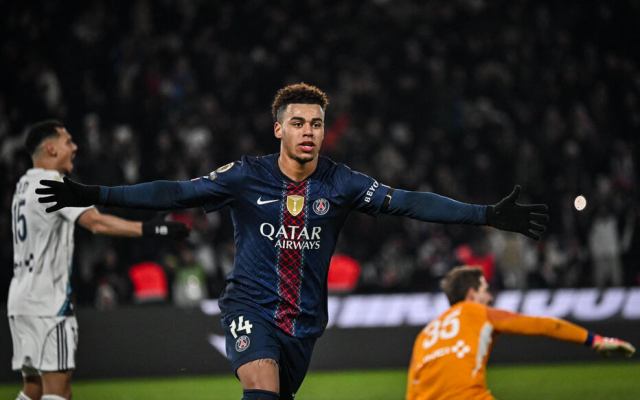 Vainqueur du derby, le PSG reste maître à Paris