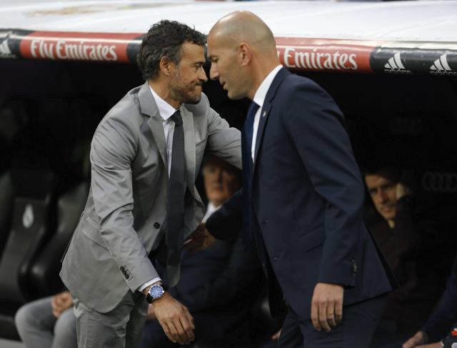 Les Bleus de Zinedine Zidane s'inspirent-ils du PSG ?